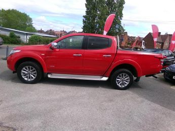 Mitsubishi L200 2.4 DI-D DC Titan Pickup Double Cab 4dr Diesel Manual 4WD Euro 6
