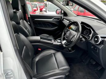 MG MG ZS EXCLUSIVE