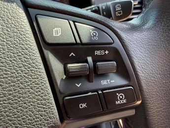 Hyundai Tucson 2.0 CRDi Premium Auto 4WD Euro 6 5dr