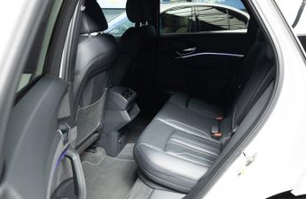 Audi E-Tron QUATTRO BLACK EDITION