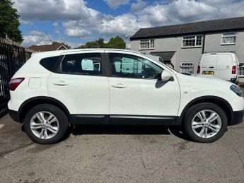 Nissan Qashqai 1.5 dCi Acenta SUV 5dr Diesel Manual 2WD Euro 5 (110 ps)