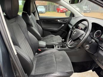 Skoda Karoq 1.6 TDI SE L SUV 5dr Diesel Manual Euro 6 (s/s) (115 ps)