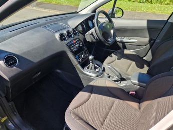 Peugeot 308 E-HDI ACTIVE NAVIGATION VERSION