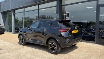 Nissan Juke 1.6 N-Connecta Auto Euro 6 5dr