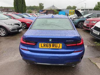 BMW 330e M SPORT