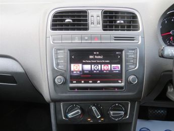 Volkswagen Polo SE TSI DSG AUTOMATIC
