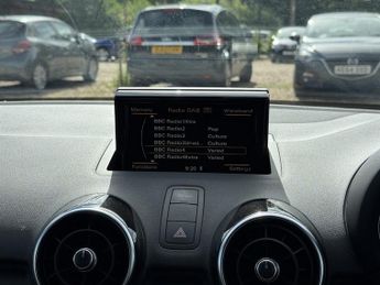 Audi A1 1.4 TFSI S line Sportback 5dr Petrol S Tronic Euro 6 (s/s) (125 