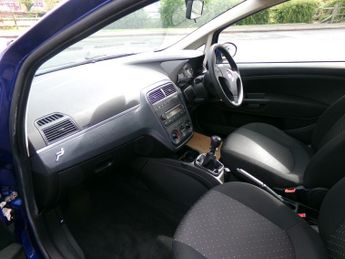 Fiat Grande Punto 1.4 Active Hatchback 3dr Petrol Manual Euro 4 (77 bhp)