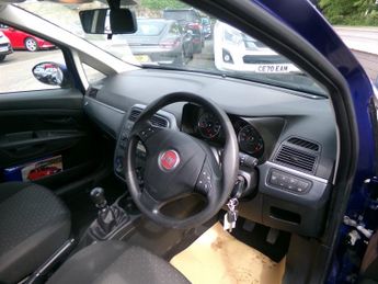 Fiat Grande Punto 1.4 Active Hatchback 3dr Petrol Manual Euro 4 (77 bhp)