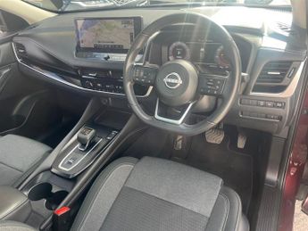 Nissan Qashqai DIG-T N-CONNECTA DCT