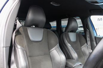 Volvo XC60 2.4 D5 R-Design Nav SUV 5dr Diesel Auto AWD Euro 6 (s/s) (220 ps