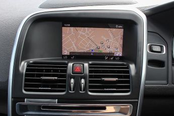 Volvo XC60 2.4 D5 R-Design Nav SUV 5dr Diesel Auto AWD Euro 6 (s/s) (220 ps