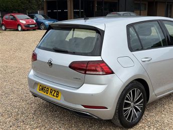 Volkswagen Golf 1.5 TSI EVO SE Nav Hatchback 5dr Petrol Manual Euro 6 (s/s) (130