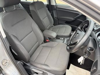 Volkswagen Golf 1.5 TSI EVO SE Nav Hatchback 5dr Petrol Manual Euro 6 (s/s) (130