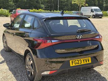 Hyundai i20 1.0 T-GDi MHEV SE Connect Hatchback 5dr Petrol Hybrid DCT Euro 6