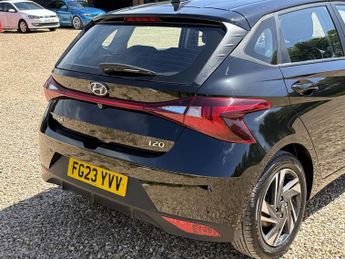 Hyundai i20 1.0 T-GDi MHEV SE Connect Hatchback 5dr Petrol Hybrid DCT Euro 6