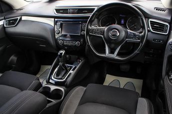 Nissan Qashqai 1.2 DIG-T N-Connecta SUV 5dr Petrol XTRON Euro 6 (s/s) (115 ps)