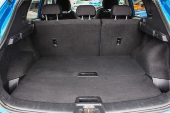 Nissan Qashqai 1.2 DIG-T N-Connecta SUV 5dr Petrol XTRON Euro 6 (s/s) (115 ps)