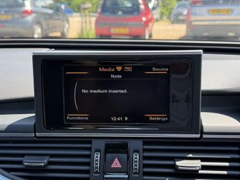 Audi A6 Saloon 2.0 TDI ultra S line Saloon 4dr Diesel S Tronic Euro 6 (s/s) (19
