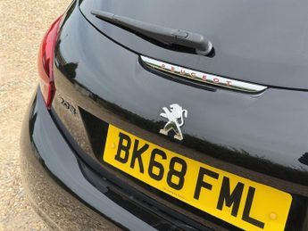Peugeot 208 1.6 THP GTi Prestige Hatchback 3dr Petrol Manual Euro 6 (s/s) (2