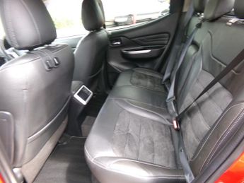 Mitsubishi L200 2.2 DI-D DC Barbarian X Pickup Double Cab 4dr Diesel Auto 4WD Eu