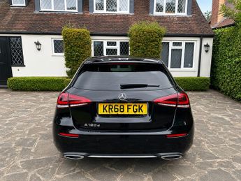 Mercedes A180d 1.5 Sport (Executive) Hatchback 5dr Diesel 7G-DCT Euro 6 (s/s) (
