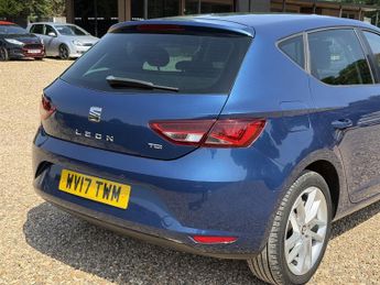 SEAT Leon 2.0 TDI SE Dynamic Technology Hatchback 5dr Diesel Manual Euro 6