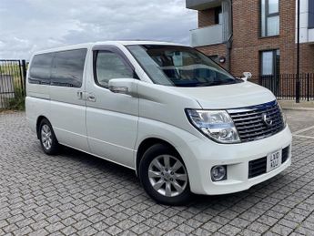 Nissan Elgrand 7 SEATS AUTO 3.5L RIDER KEYLESS
