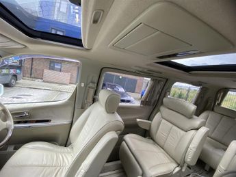 Nissan Elgrand 7 SEATS AUTO 3.5L RIDER KEYLESS