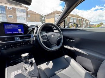 Lexus UX 250h UX 250H F SPORT DESIGN E-CVT EURO 6, ULEZ, 73-23, 5 SEATS, 5 DOO