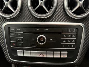 Mercedes 220 A  D AMG LINE PREMIUM