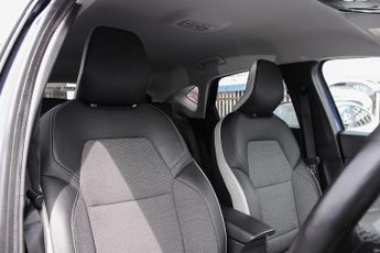 Renault Captur 1.5 Blue dCi S Edition SUV 5dr Diesel EDC Euro 6 (s/s) (115 ps)