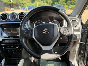 Suzuki Vitara 1.6 DDiS SZ5 SUV 5dr Diesel Manual ALLGRIP Euro 6 (s/s) (120 ps)