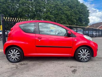 Peugeot 107 1.0 12V Urban Hatchback 3dr Petrol 2 Tronic Euro 5 (68 ps)