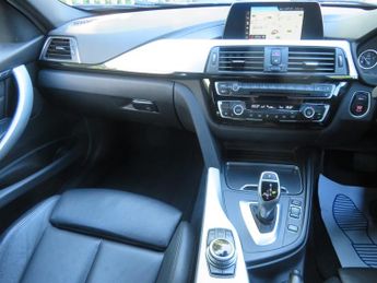 BMW 330d M SPORT TOURING AUTO