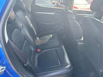 MG MG ZS EXCLUSIVE