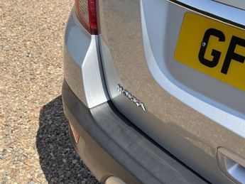 Vauxhall Mokka 1.7 CDTi SE SUV 5dr Diesel Auto 2WD Euro 5 (130 ps)