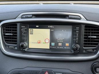 Kia Sorento 2.2 CRDi KX-4 SUV 5dr Diesel Auto AWD Euro 6 (197 bhp)
