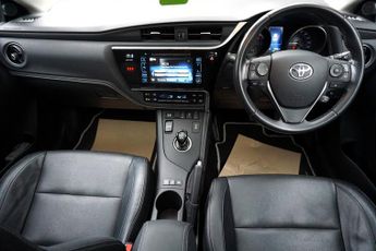 Toyota Auris VVT-I EXCEL, Self Charging Hybrid.