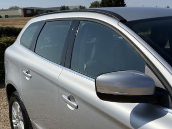 Volvo XC60 2.0 D4 SE Nav SUV 5dr Diesel Auto Euro 6 (s/s) (190 ps)