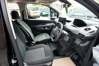 Peugeot Rifter BLUEHDI S/S GT LWB, Disabled, Automatic, Wheelchair Accessible v