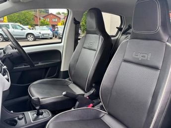Volkswagen Up 1.0 High Hatchback 5dr Petrol ASG Euro 5 (75 ps)