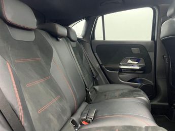 Mercedes GLA220 2.0 d AMG Line (Premium Plus) 8G-DCT 4MATIC Euro 6 (s/s) 5dr