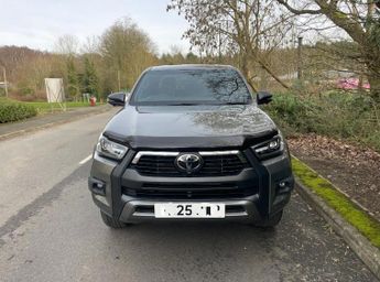 Toyota Hilux INVINCIBLE X 4WD AUTO 1 OWNER