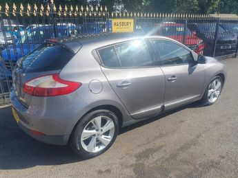 Renault Megane 1.5 dCi Dynamique TomTom Hatchback 5dr Diesel Manual Euro 5 (s/s