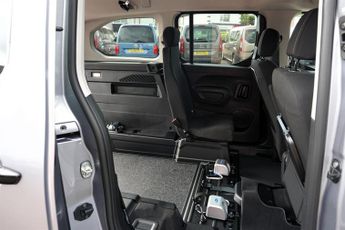 Peugeot Rifter BLUEHDI S/S GT LWB, Disabled, Automatic, Wheelchair Accessible v