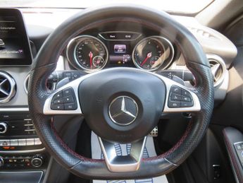 Mercedes 200 GLA  D 4MATIC AMG LINE PREMIUM PLUS AUTO