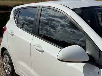 Hyundai i10 1.0 SE Hatchback 5dr Petrol Manual Euro 6 (66 ps)