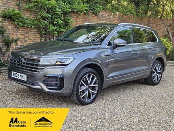 Volkswagen Touareg V6 R-LINE TDI
