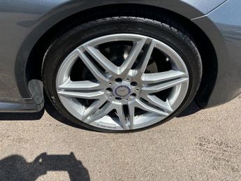 Mercedes E220d E  D AMG LINE EDITION PREMIUM